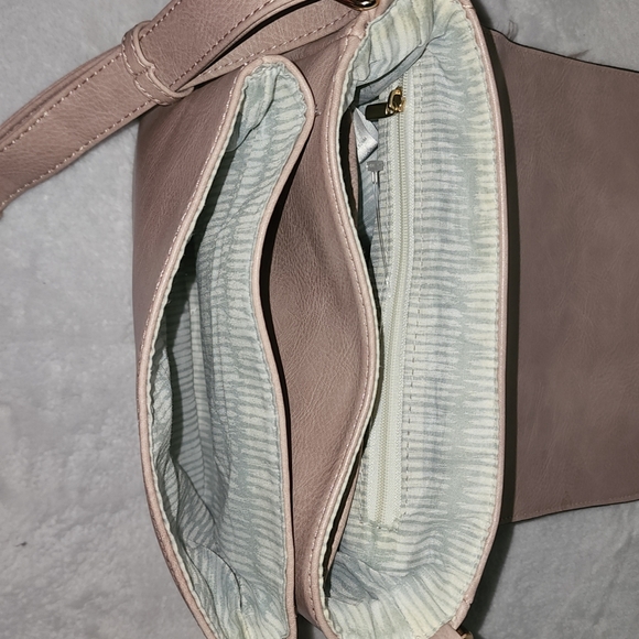 Francesca's Nola Perforated Saddle Crossbody Purse - Picture 5 of 5